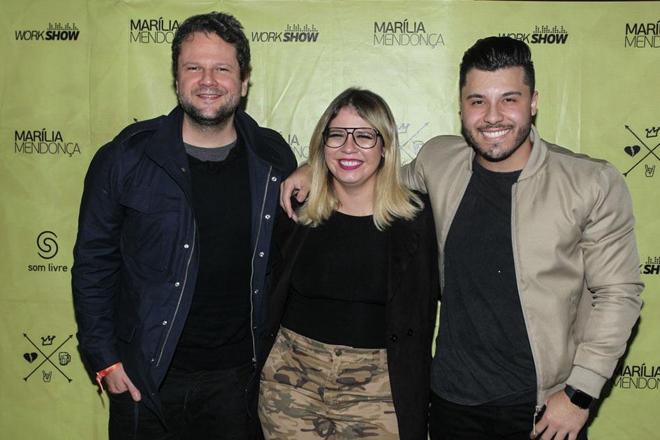 Mar Lia Mendon A Est Namorando Um Cantor Sertanejo Saiba Mais Alto