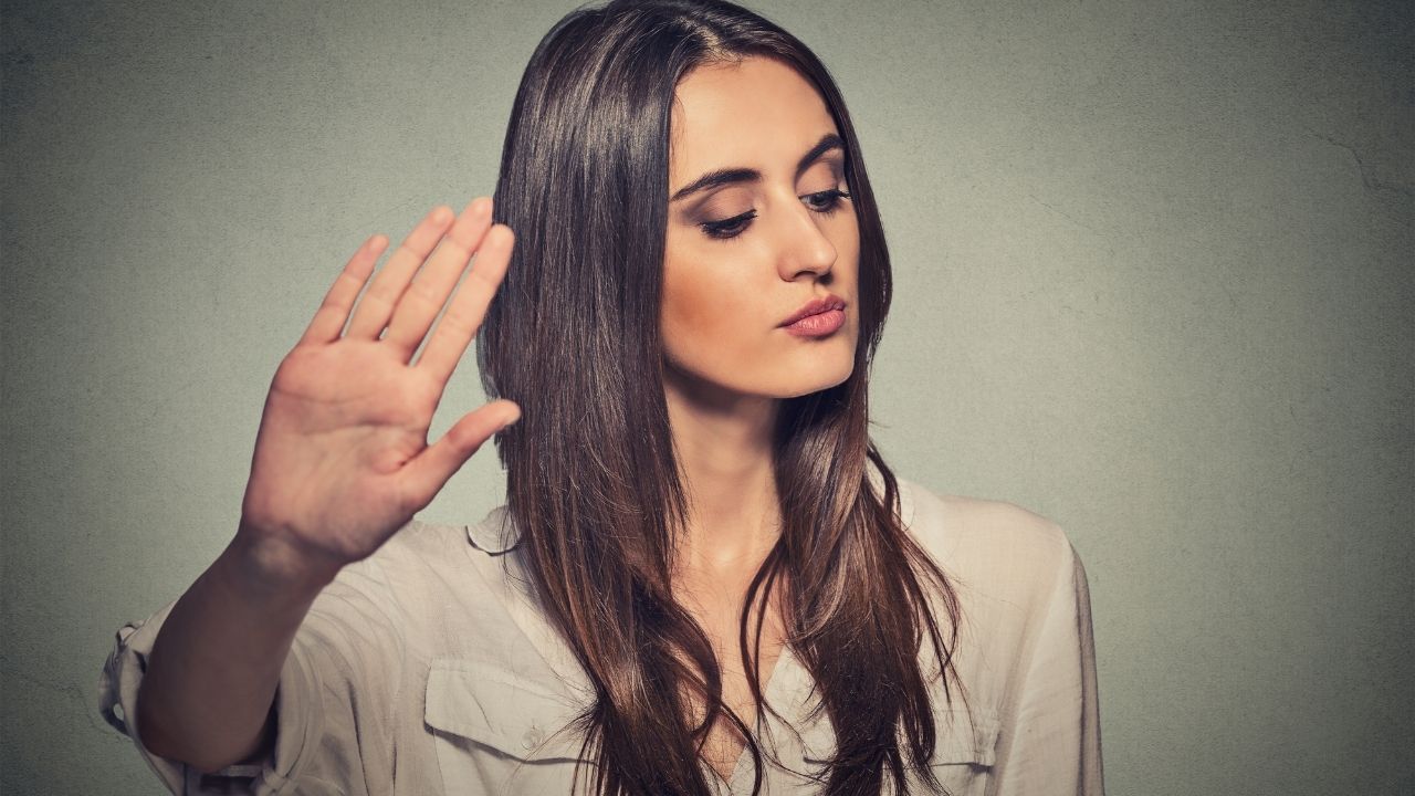 Como saber se a pessoa é tóxica ou está triste? Entenda as diferenças