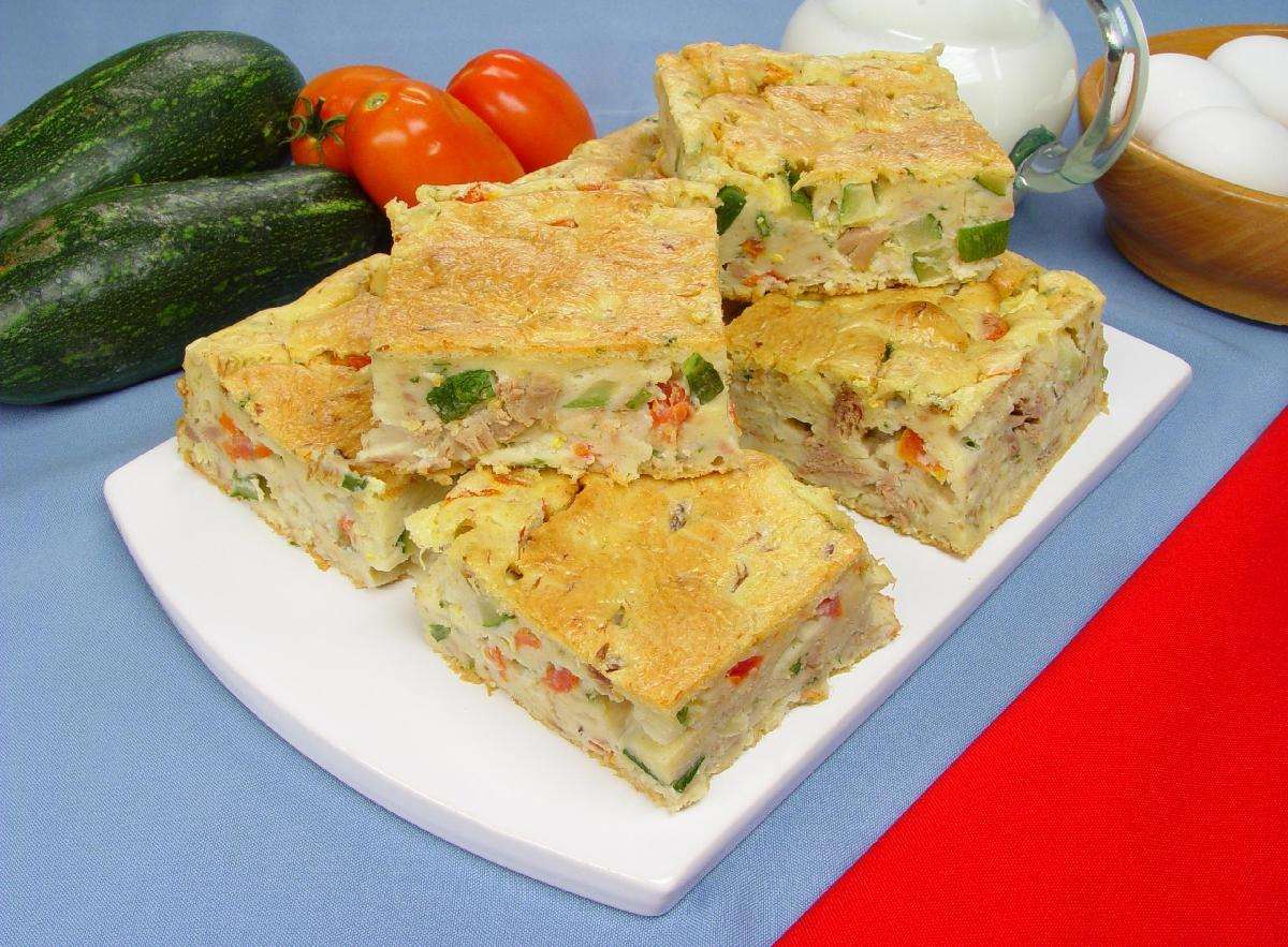 Torta de abobrinha com atum 