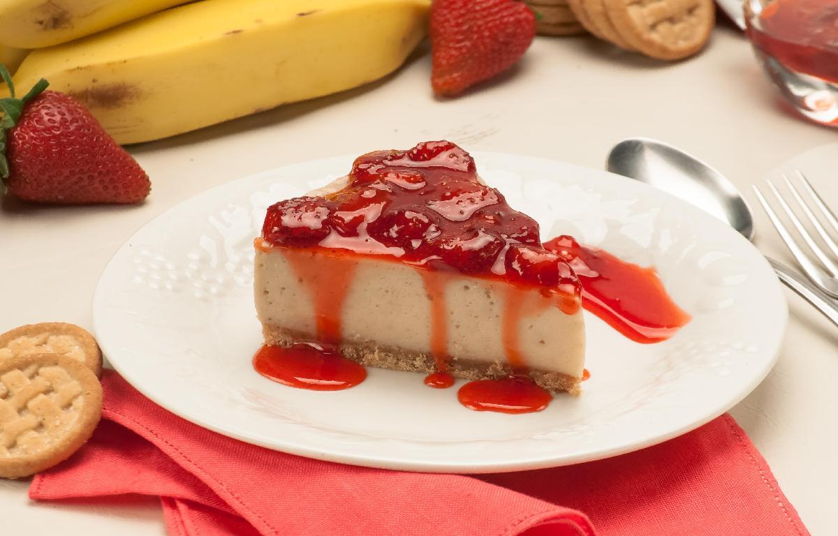 Torta de banana e morango 