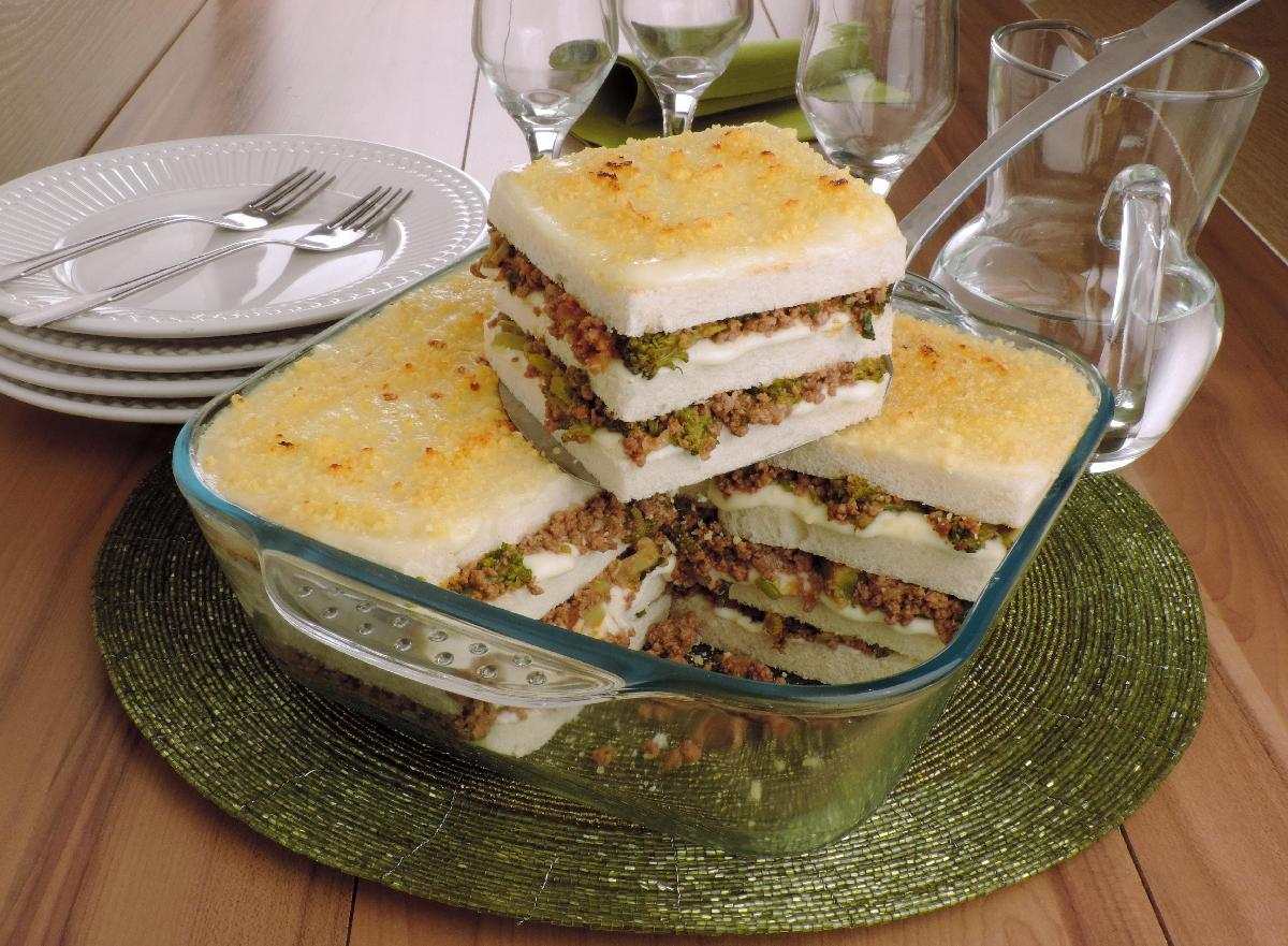 Torta de carne moída e brócolis 