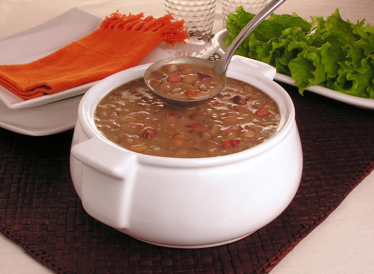 Feijão com bacon 