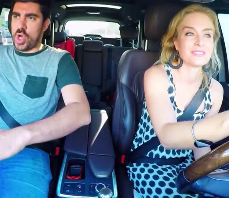 Marcelo Adnet se declara para Dani Calabresa no programa “Estrelas” 
