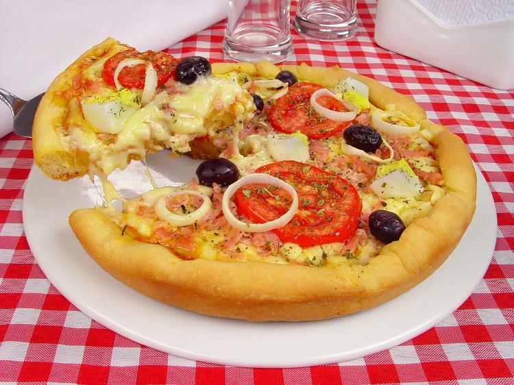 Pizza portuguesa de panela de pressão 