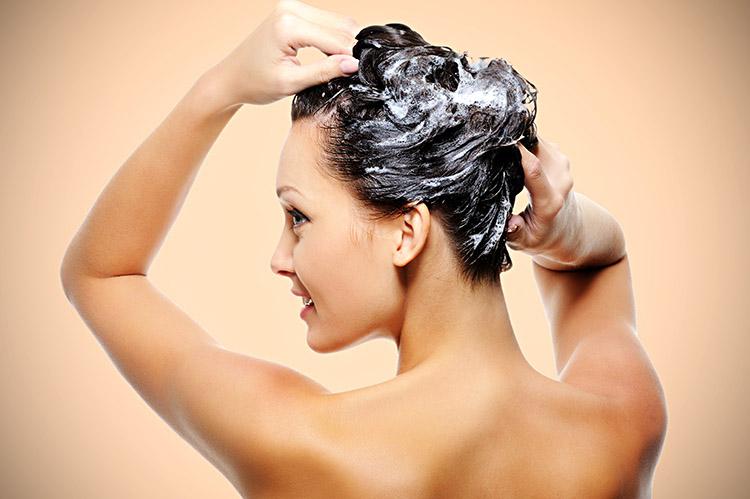 5 receitas caseiras de hidratantes e máscaras para o cabelo 