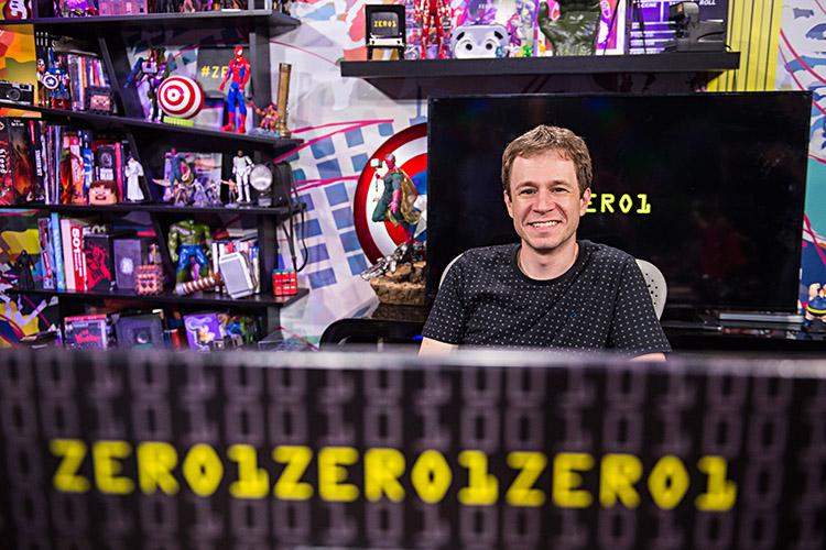 Tiago Leifert encara partida de League of Legends no “Zero1” deste sábado (19) 