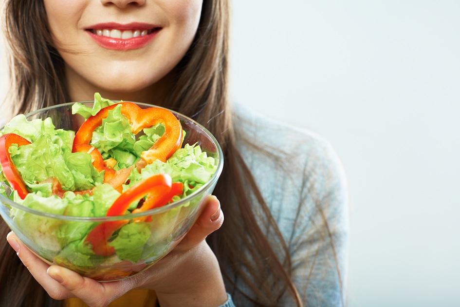 3 saladas com atum para proteger o cérebro 