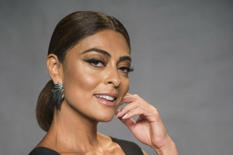 O penteado da bela Juliana Paes é clássico, elegante e simples de fazer! 