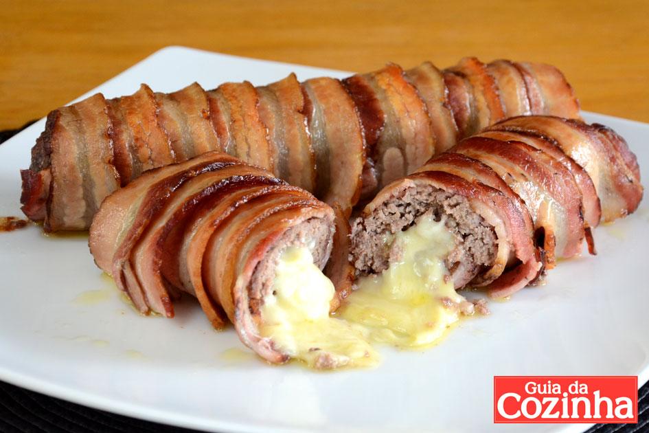 Enroladinho de bacon e provolone 