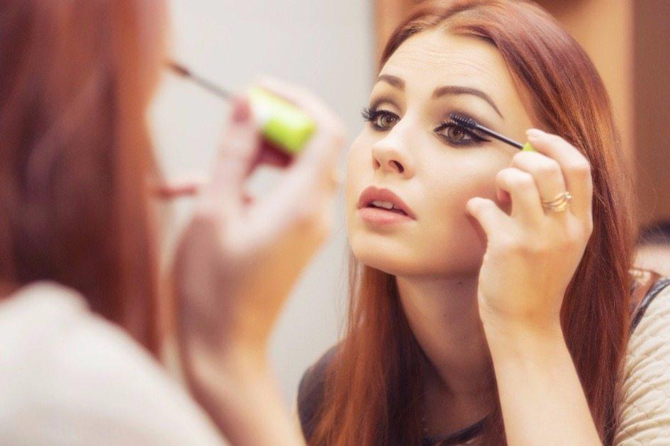 Produtos de beleza e outros itens que não podem faltar na sua nécessaire! 