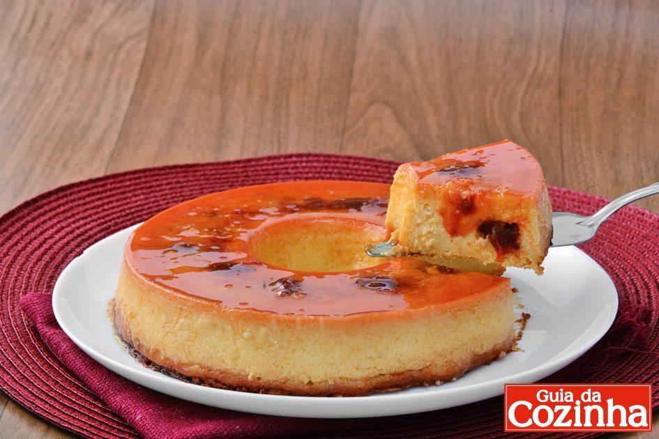 Pudim de milho com goiabada 