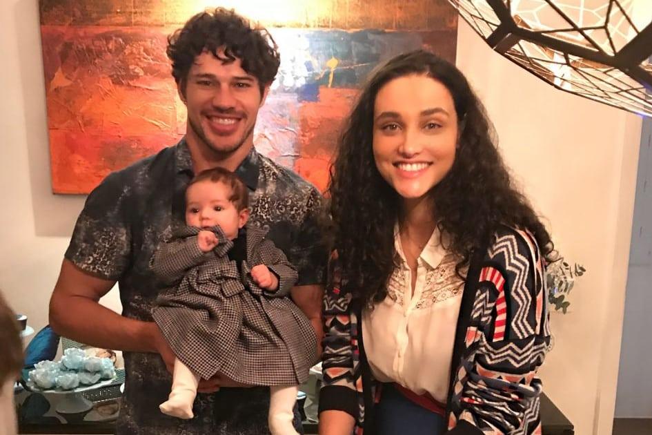 Débora Nascimento fala sobre dieta pós-parto: “não posso fazer a louca” 