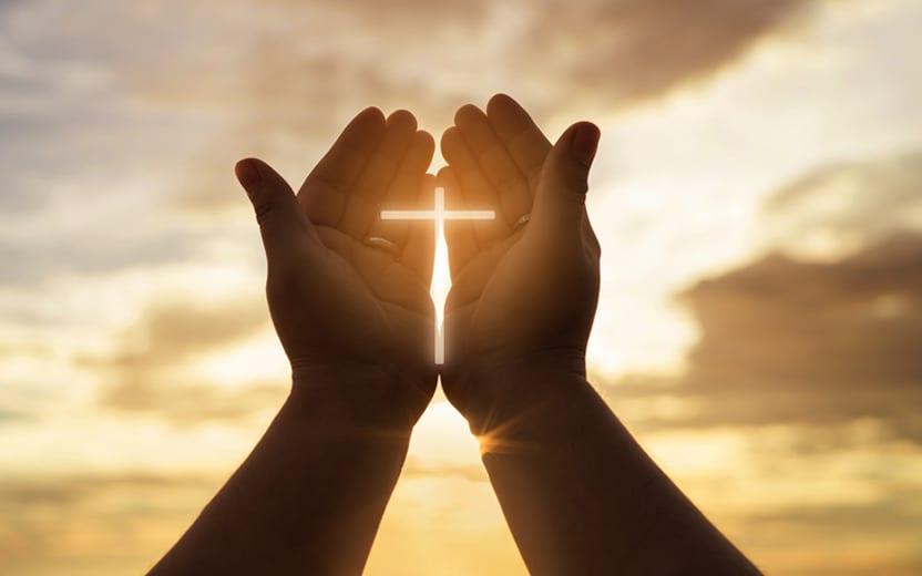 4 etapas para praticar a conexão com Deus e torná-la mais forte 