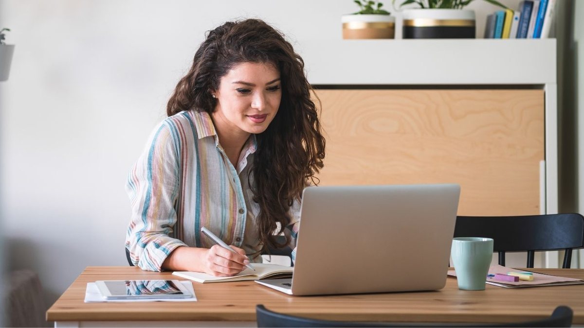A tecnologia transformou a tarefa de procurar emprego em uma atividade mais fácil. Confira essas opções