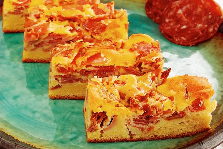 Torta de mandioquinha e frios