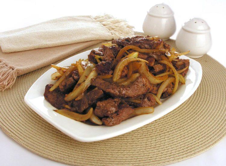 Foto da receita de tiras de picanha com cebola