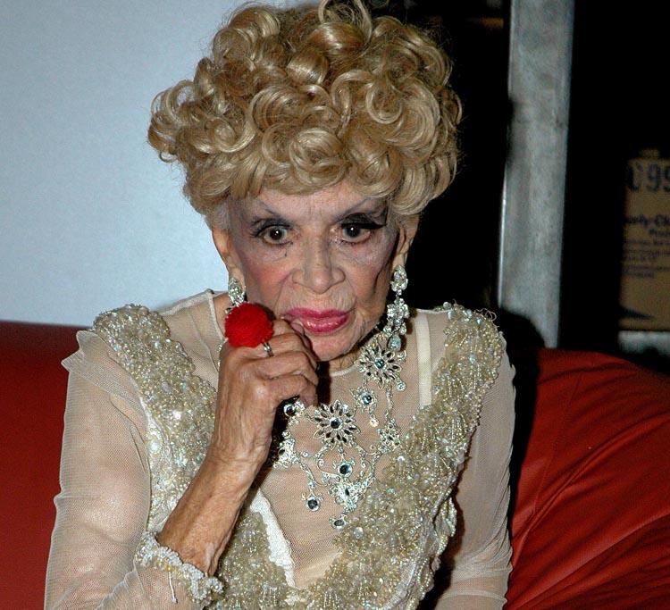 dercy gonçalves