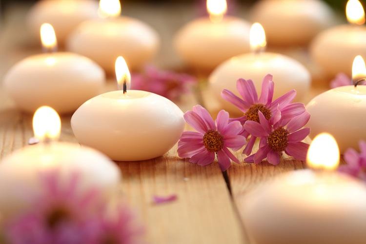 velas acesas flores budismo buda frases