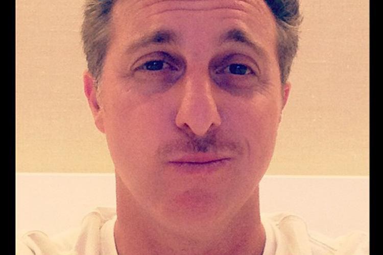 Famosos de bigode