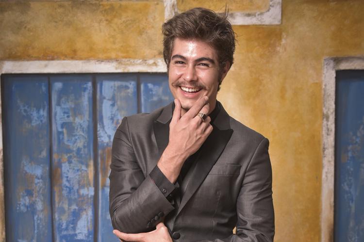 Famosos de bigode