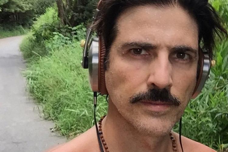 Famosos de bigode