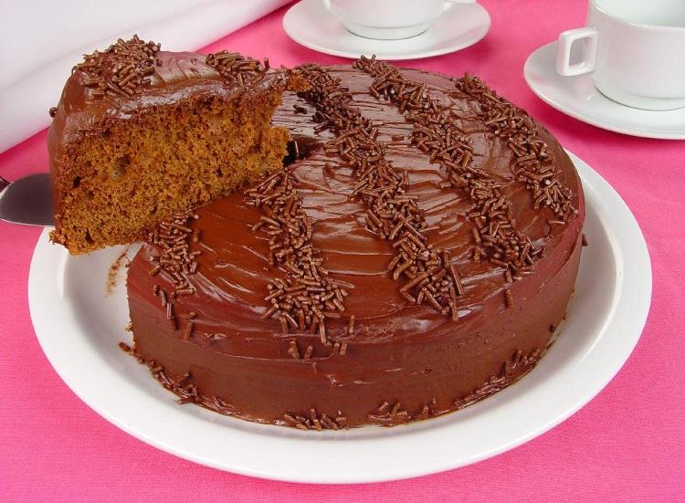 Receita de Bolo de chocolate com iogurte