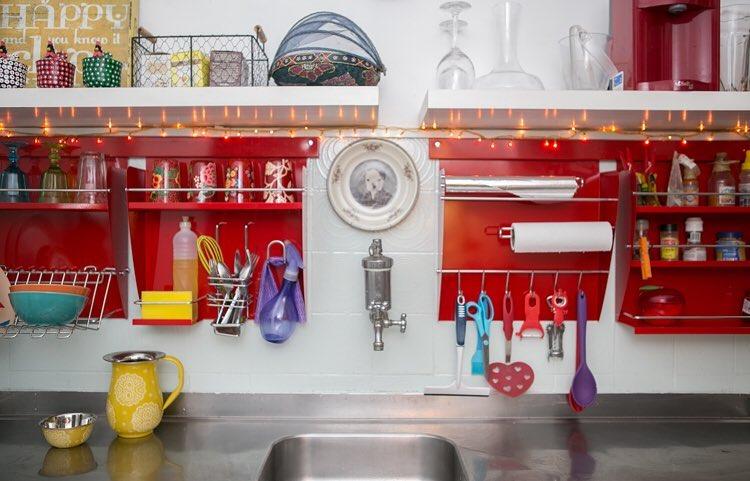 Perfis de decoração no Instagram Casa de Colorir pia cozinha