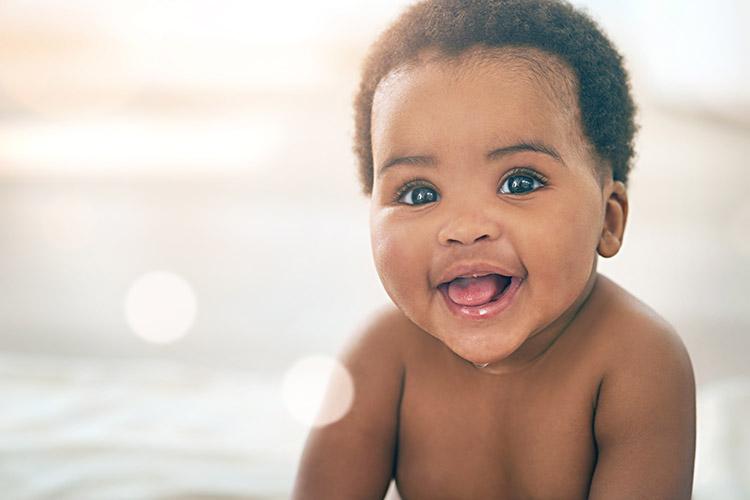 bebê sorrindo