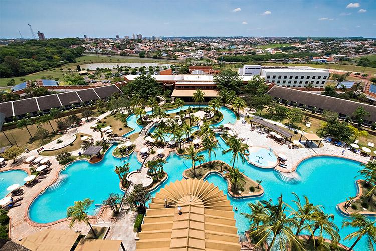 resort blue tree park