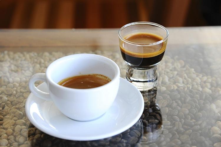 café