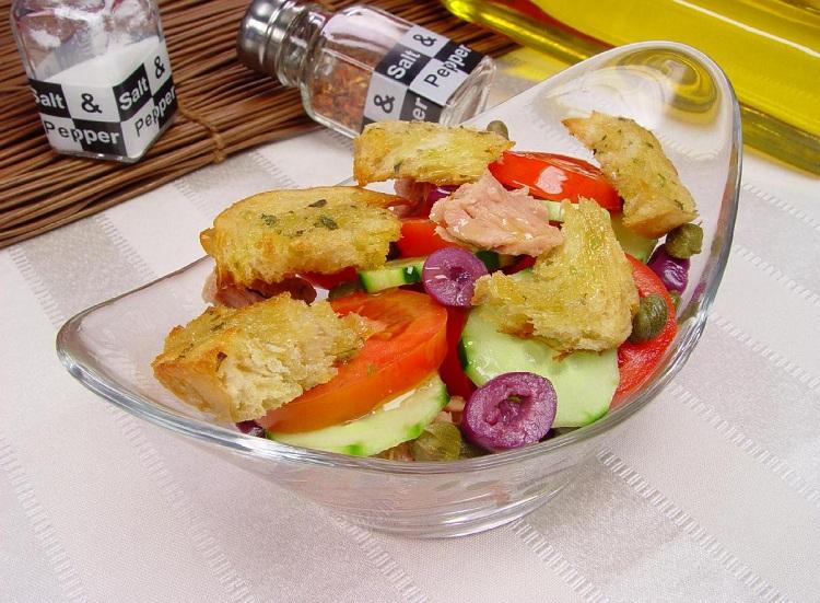 Receita de salada toscana