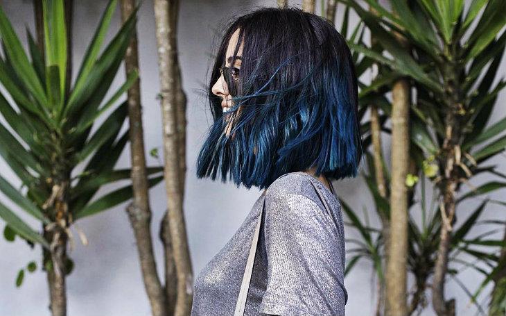 Blunt bob corte de cabelo Jade Seba luzes azuis