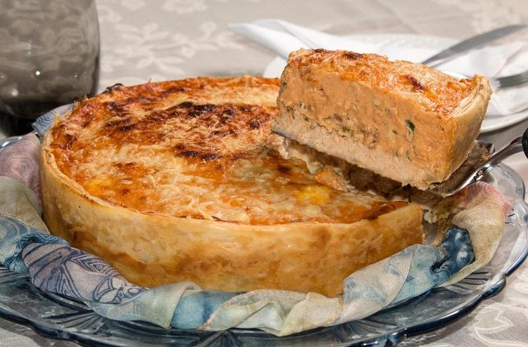 Receita de torta folhada de frango e Catupiry®