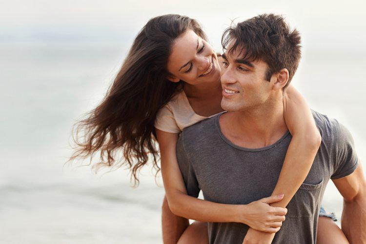 Casal feliz