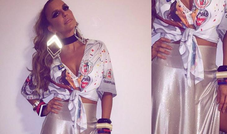 Looks de Ivete Sangalo Abadá com Saia Metalizada
