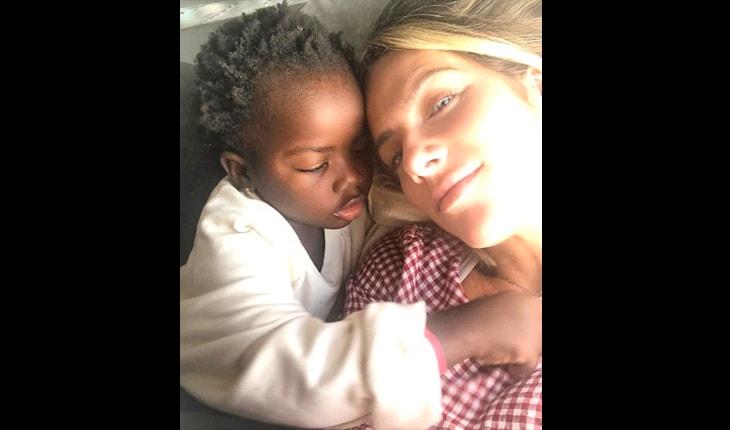 giovanna ewbank com a filha Titi