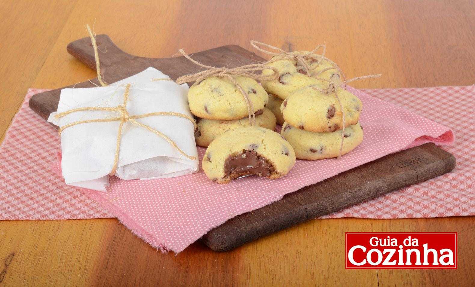 Foto com a receita de cookie recheado com Nutella®