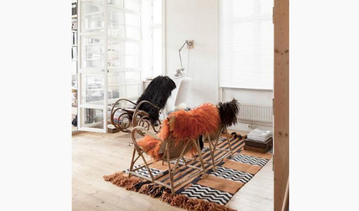 pelego na decoração cadeiras coloridos pinterest