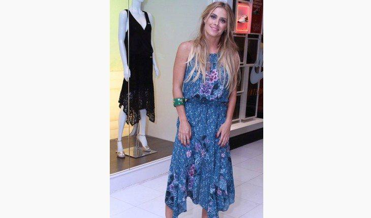 estilo de Carolina Dieckmann vestido com pontas floral pinterest