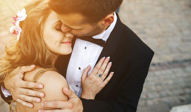 Mandingas e rezas. Na foto um casal