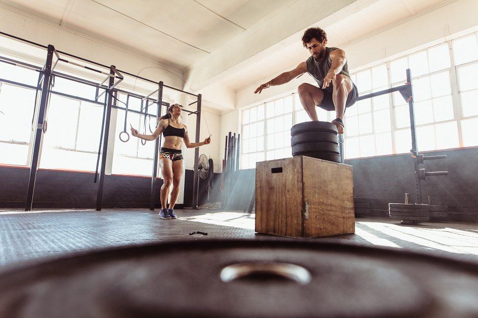 O que é crossfit? conheça a prática da moda