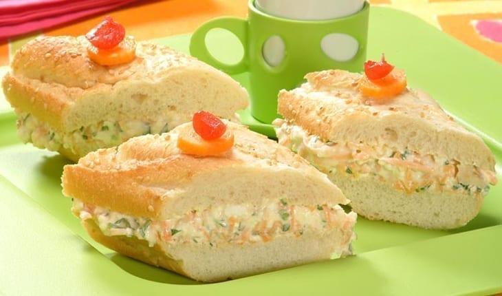 lanches saudáveis para tarde Lanche de cenoura e nozes