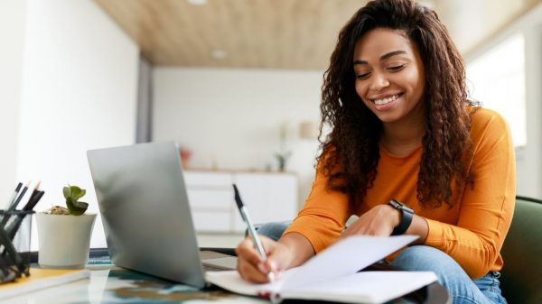 Empreendedorismo: 5 cursos online gratuitos para melhorar seu negócio