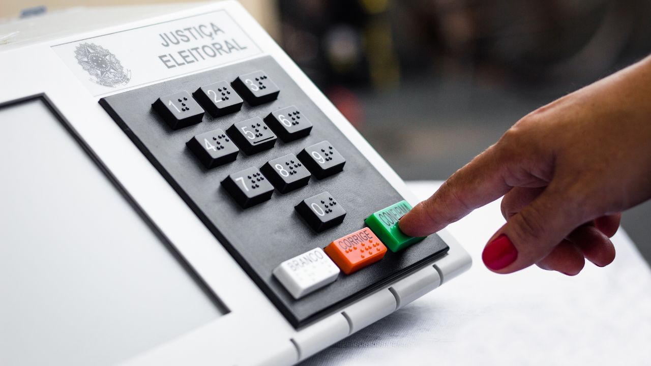 Saiba como pagar multa por não votar nas eleições