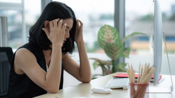 A síndrome do esgotamento mental pode propiciar o surgimento de outros problemas como ansiedade e depressão