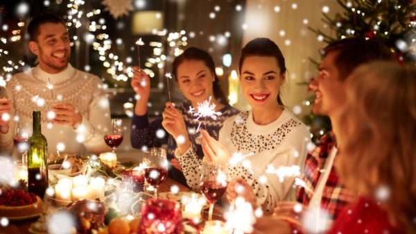 Festas de fim de ano: descubra como cada signo aproveita as celebrações