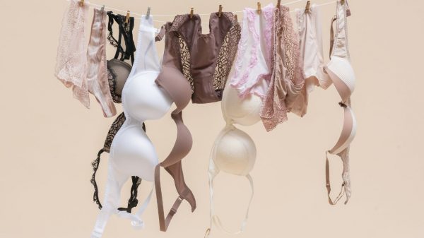 Cuidados com a lingerie: 7 dicas para cuidar melhor das roupas íntimas