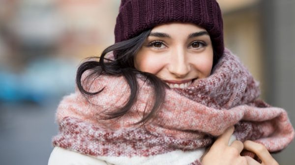 Cachecol: veja os cuidados para lavar e guardar no inverno