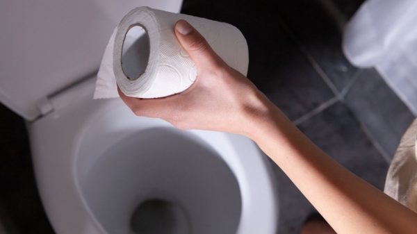 Urinar após o sexo pode ajuda na prevenção de infecções