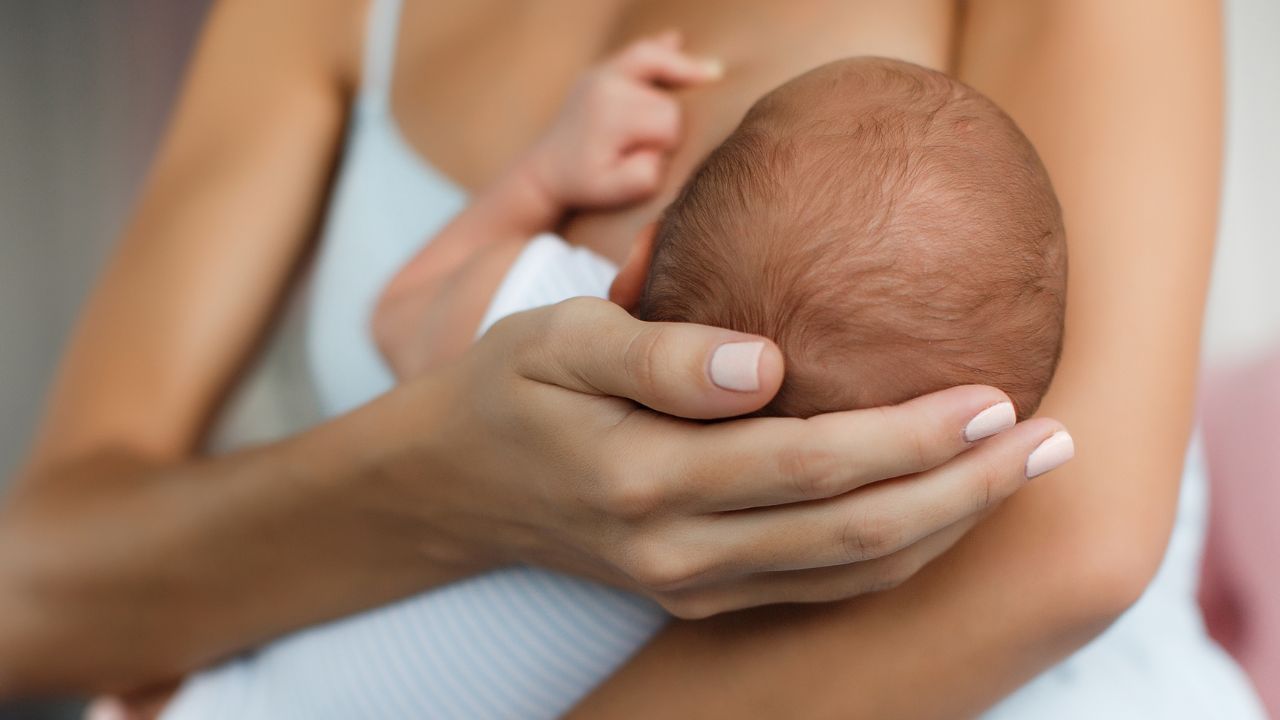 Amamentação: veja o que fazer para evitar fissuras nos mamilos